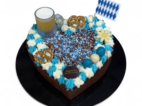 Oktober Herzen cake